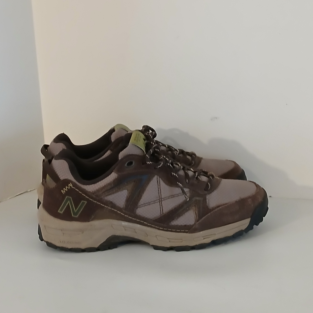 New Balance Men's Brown Hiking Shoes
